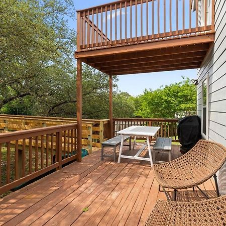 Zen Austin Home With A Cozy Tree House ภายนอก รูปภาพ