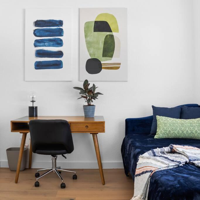 Zen Austin Home With A Cozy Tree House ภายนอก รูปภาพ