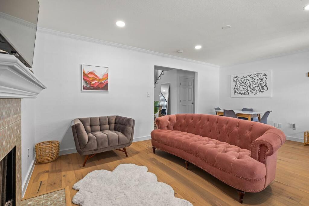 Zen Austin Home With A Cozy Tree House ภายนอก รูปภาพ